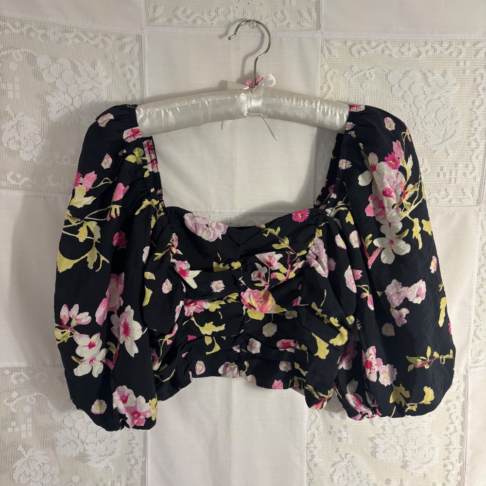 Black Floral Puff Sleeve Ruched Bodice Smock Back Femme Whimsy Crop Top Size XS